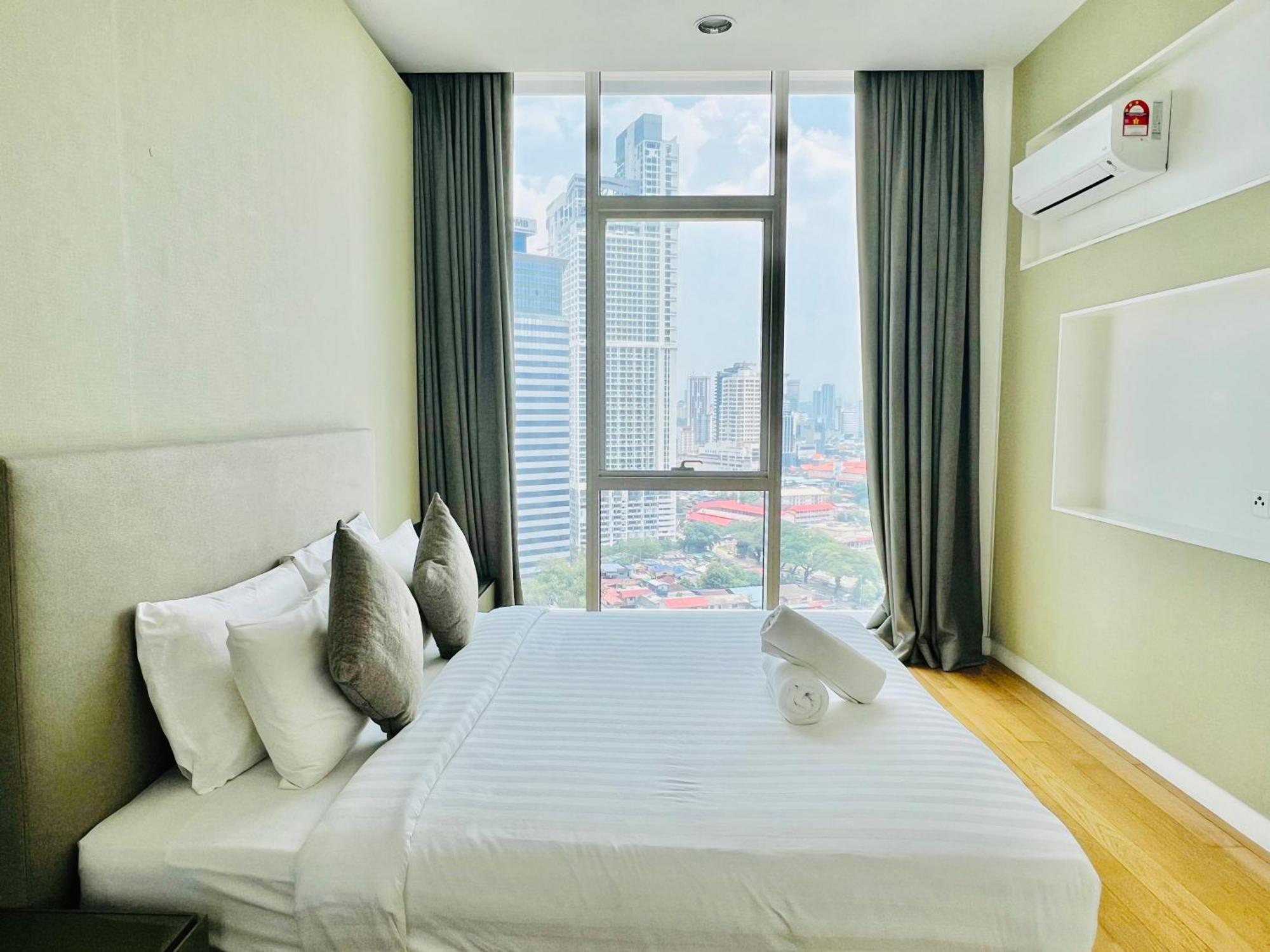 Astern At Platinum Klcc Pangsapuri Kuala Lumpur